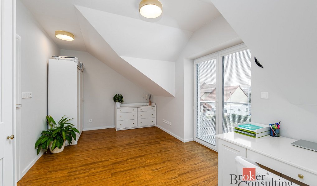 Prodej domu 154 m² s pozemkem 577 m², Líně – náhled fotky 22