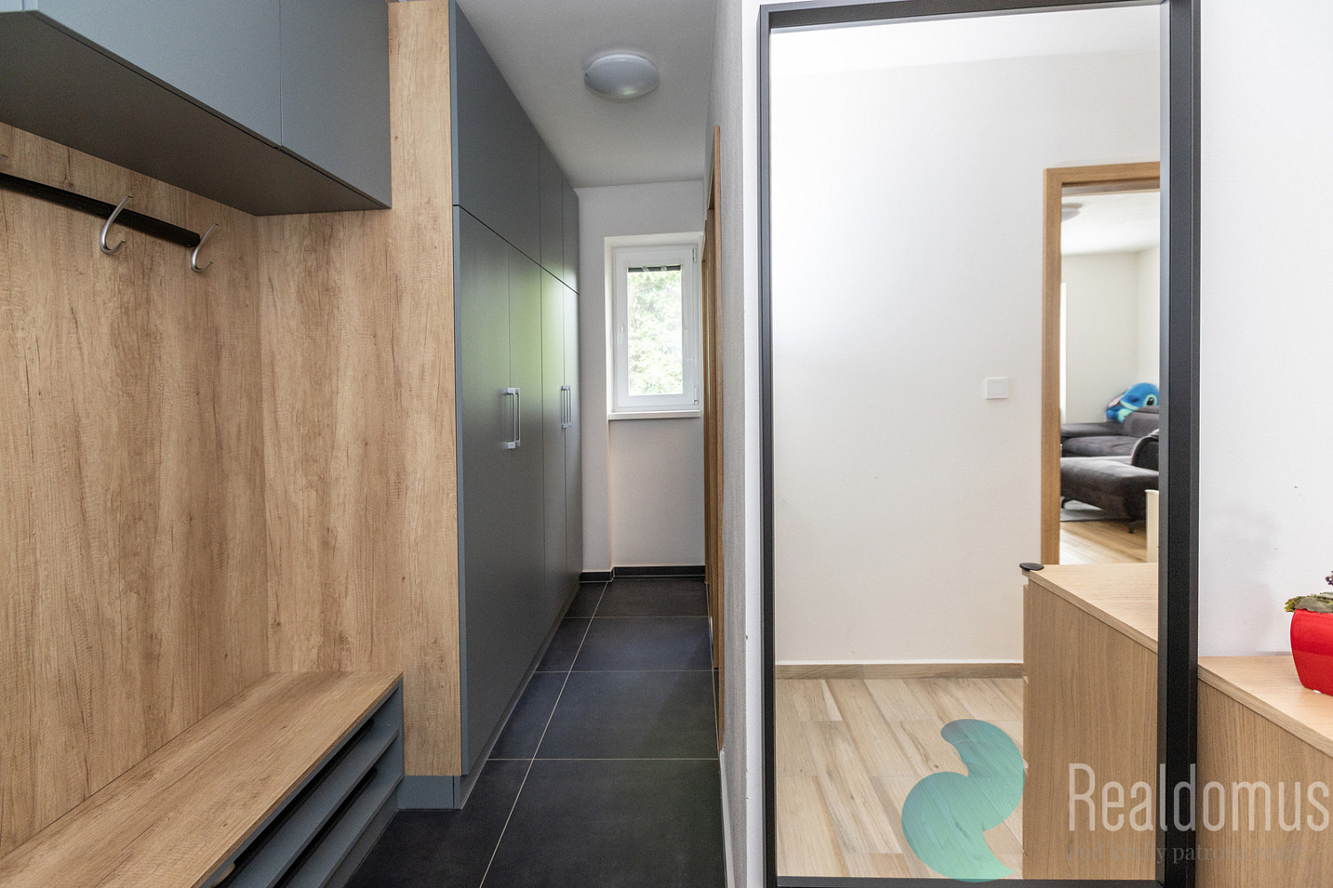 Pronájem bytu 2+1 56 m² – fotografie 3