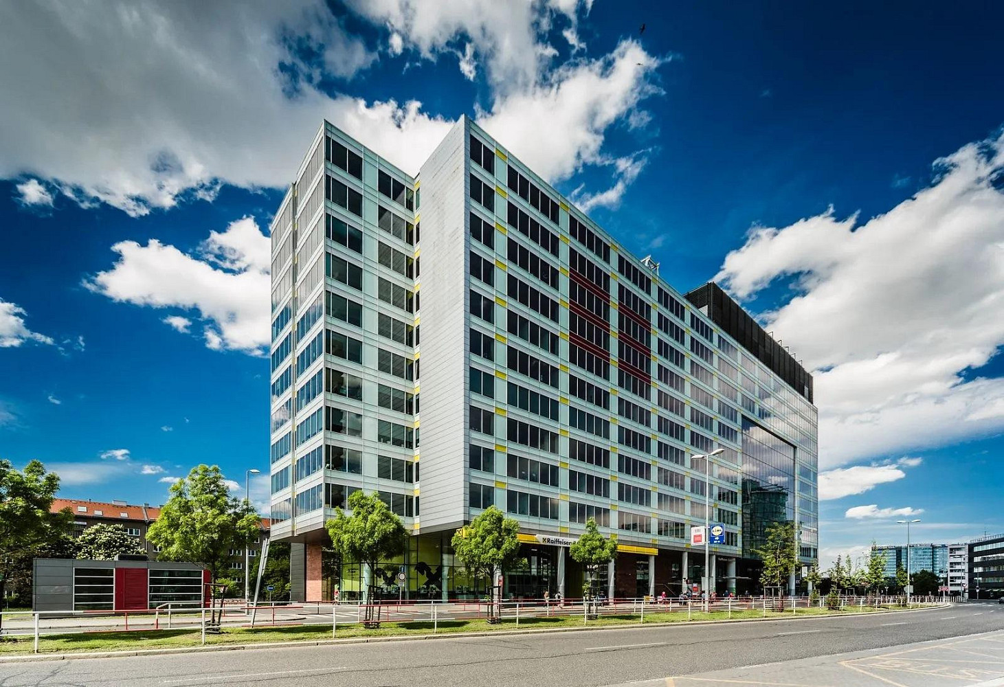 Pronájem kanceláře 250 m² – fotografie 5