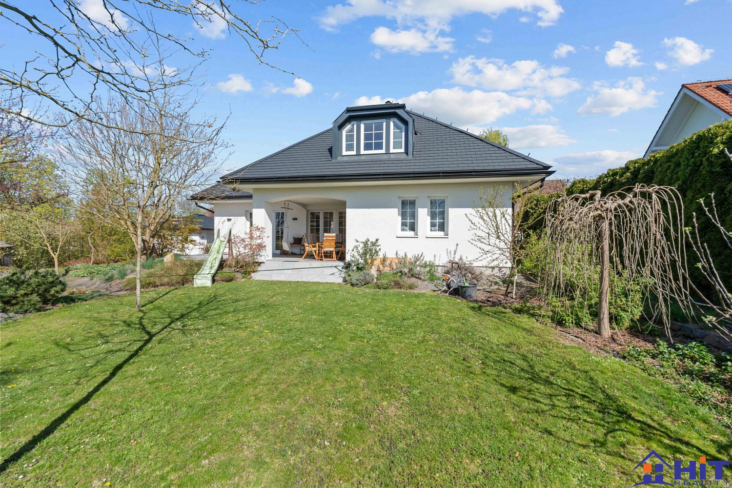 Prodej domu 240 m² s pozemkem 965 m²