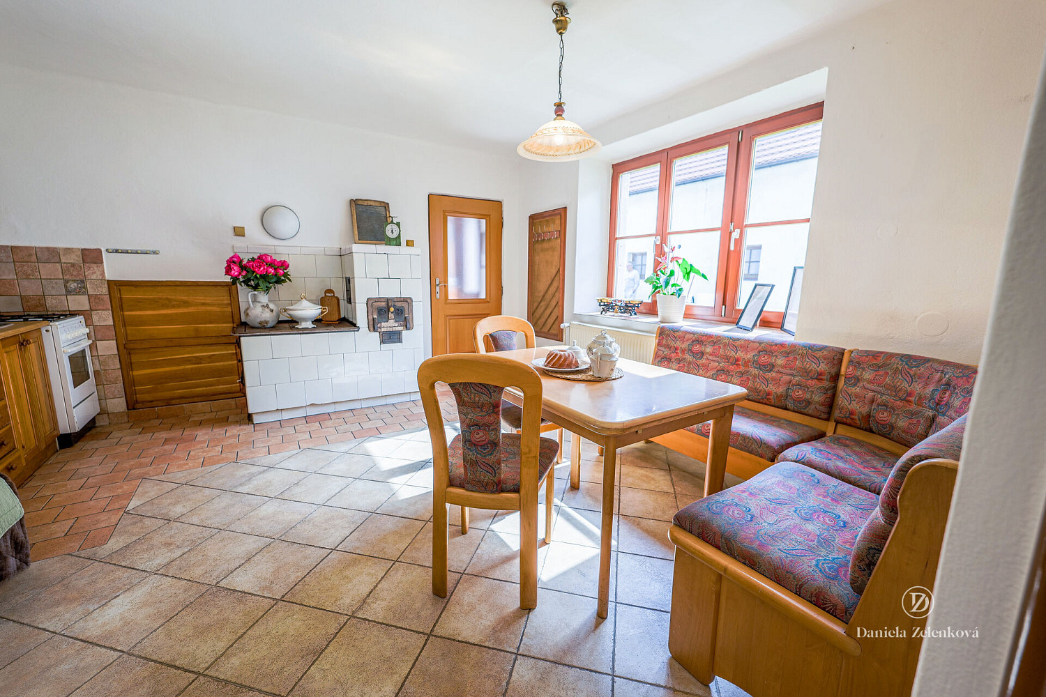 Prodej domu 105 m² s pozemkem 6 022 m² - View 4