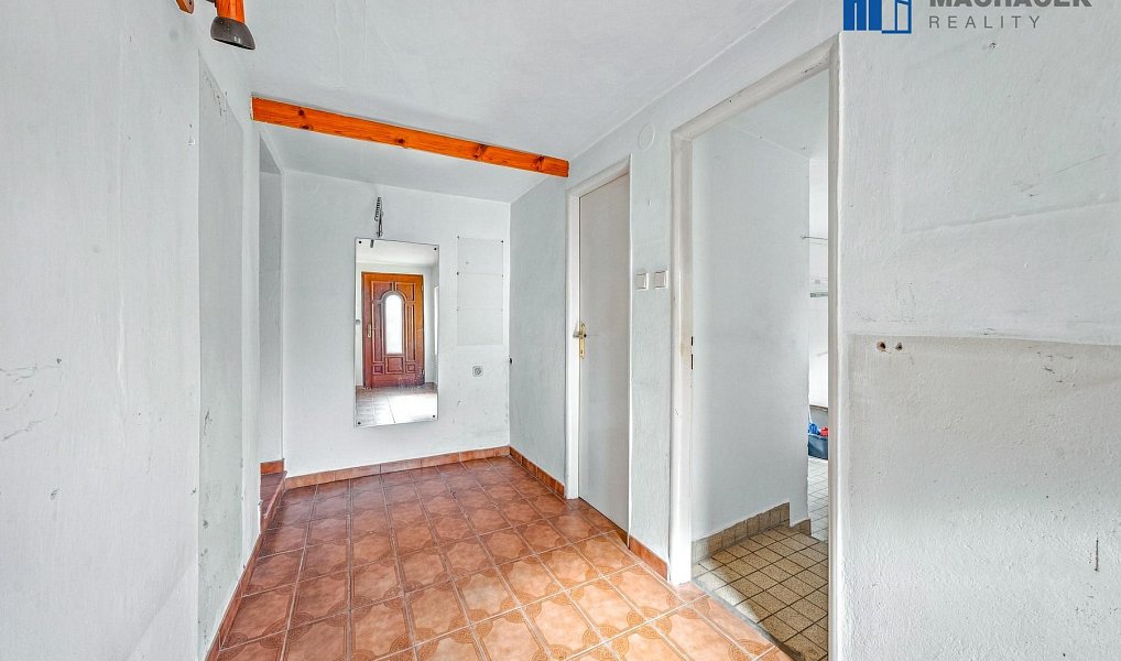 Prodej domu 161 m² s pozemkem 293 m², Zabrušany – náhled fotky 49