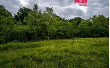 Prodej pole 7 746 m², Nebužely, okres Mělník