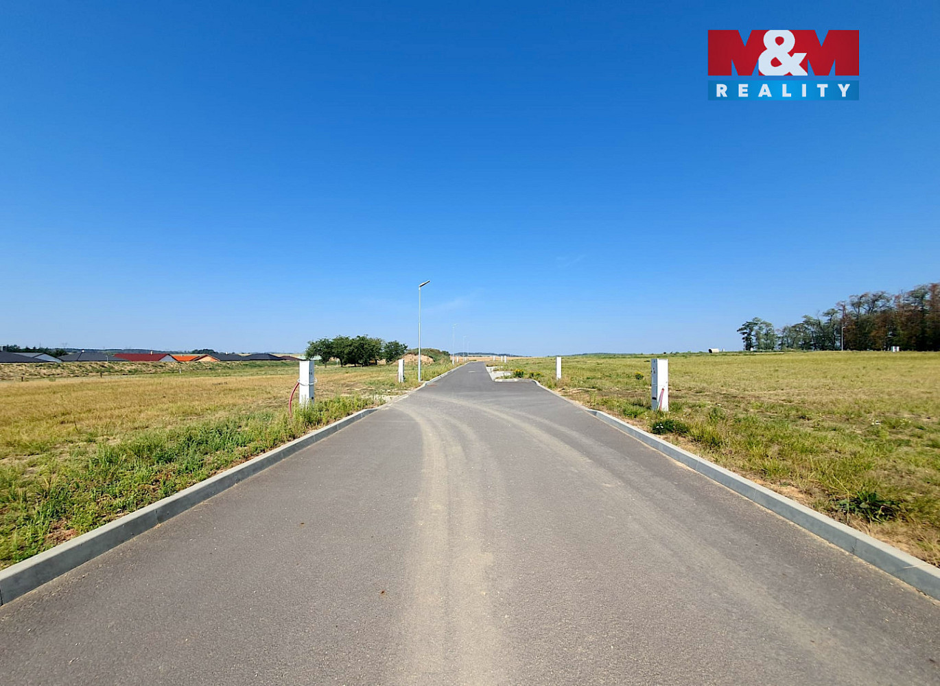 Prodej stavebního pozemku 896 m² — photo 2