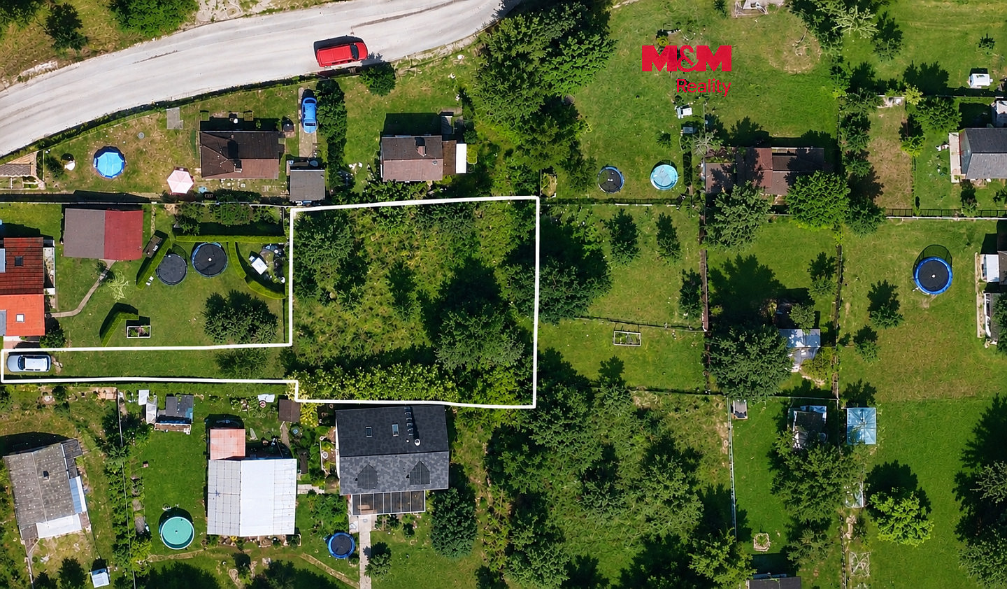 Prodej stavebního pozemku 600 m²