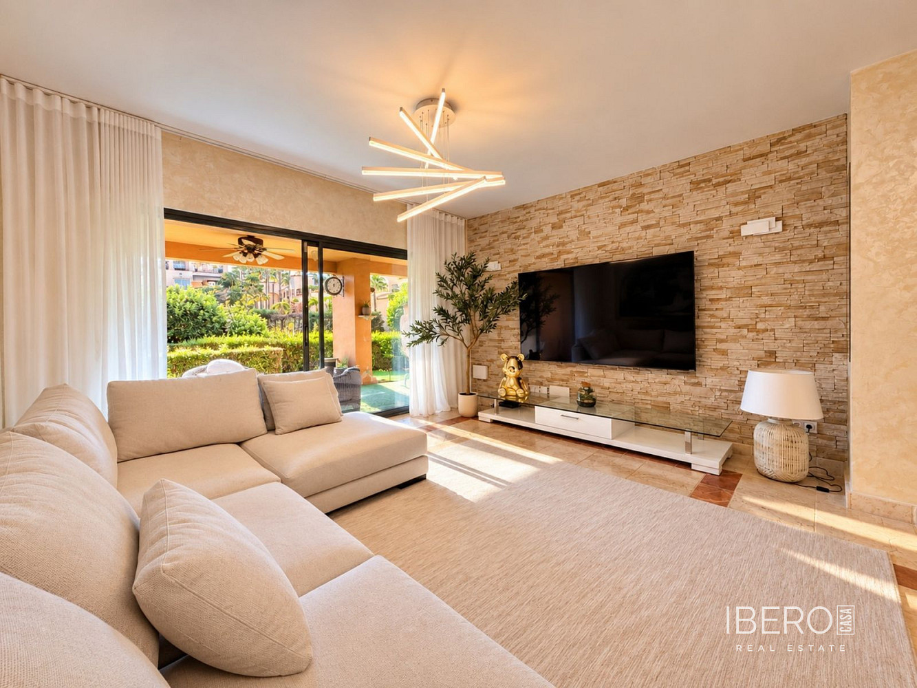 Pis 3+kk – Estepona, Barriada Islas Canarias - Més