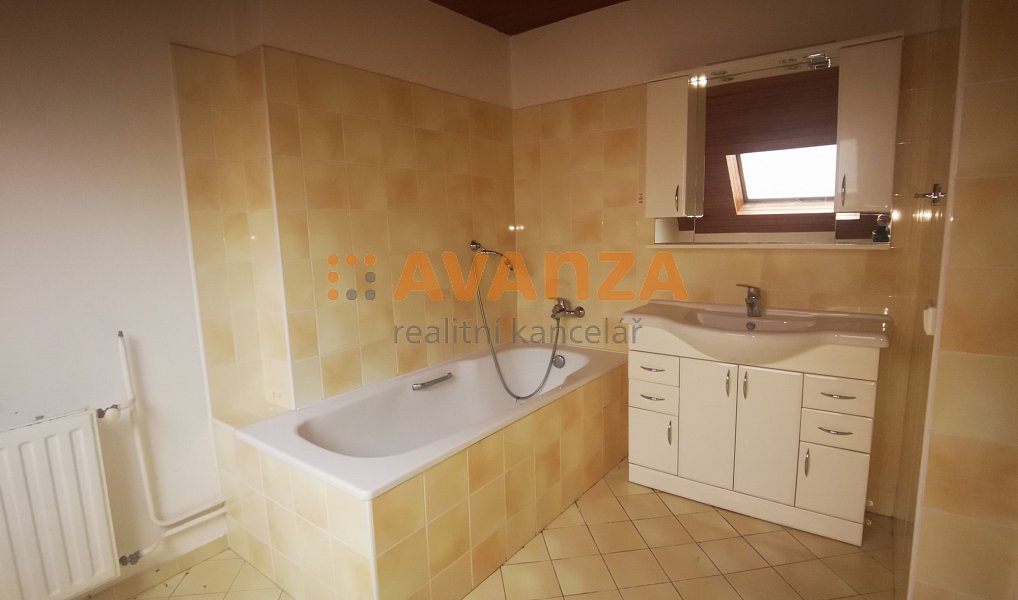 Prodej domu 396 m² s pozemkem 963 m², Děčín – náhled fotky 14