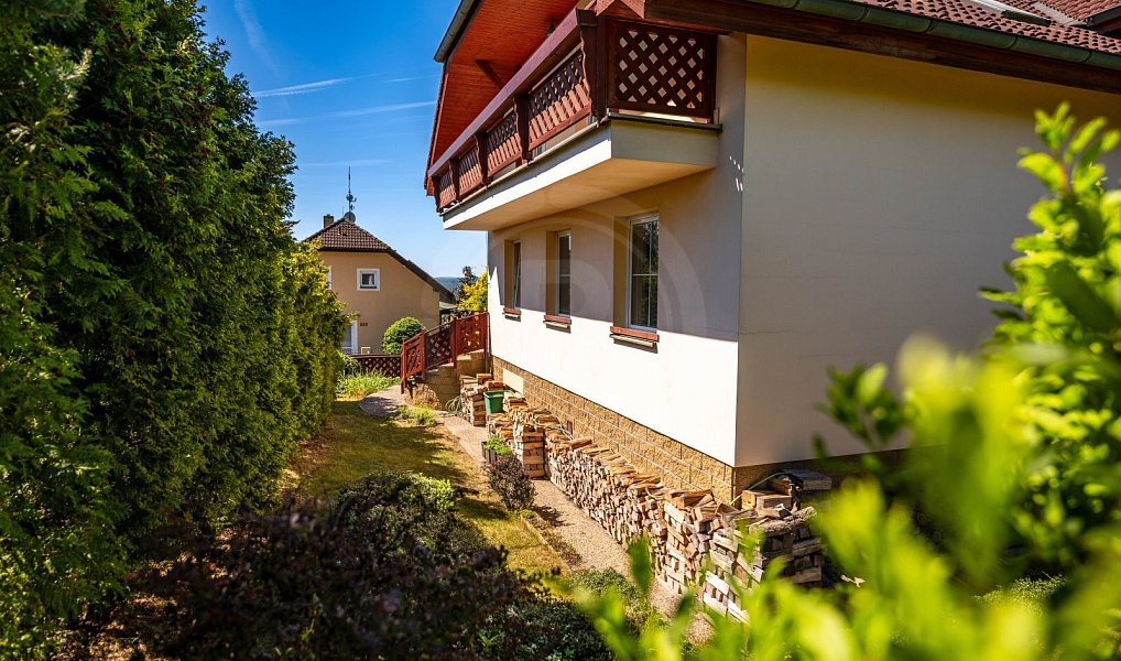 Prodej domu 340 m² s pozemkem 1 147 m², Tábor – náhled fotky 39