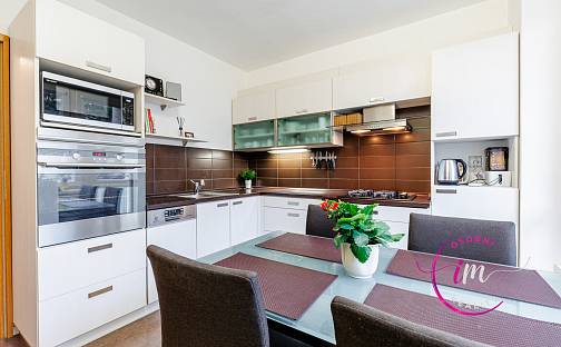 Prodej bytu 3+1 78 m², Nad Plovárnou, Jihlava