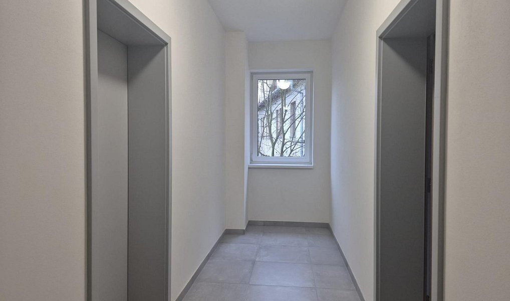 Prodej bytu 2+kk 39 m², Praha – náhled fotky 3