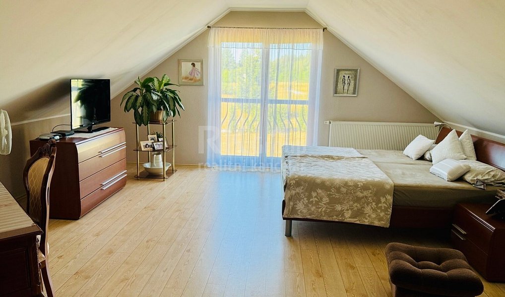 Prodej domu 213 m² s pozemkem 682 m², Velká Hleďsebe – náhled fotky 16