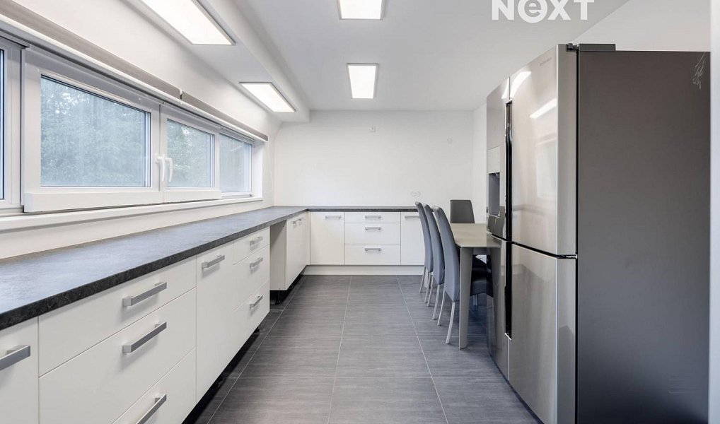 Prodej domu 417 m² s pozemkem 815 m², Praha – náhled fotky 4