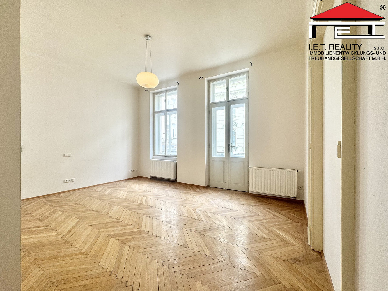 Pronájem kanceláře 120 m² – fotografie 3