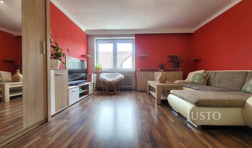 Prodej domu 231 m² s pozemkem 335 m², Písek – náhled fotky 9