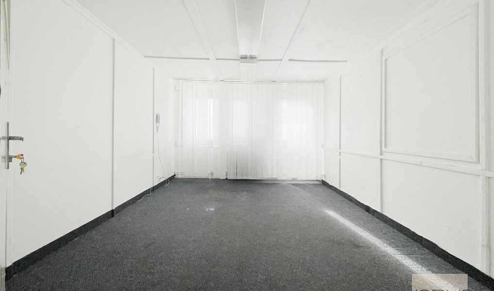 Pronájem kanceláře 17 m², Praha – náhled fotky 2