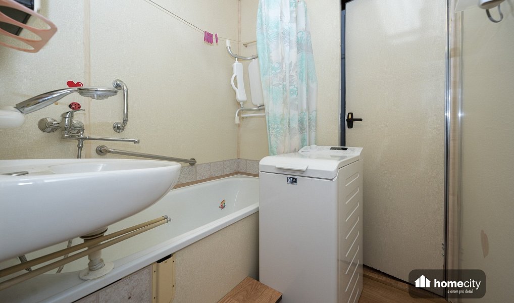 Pronájem bytu 3+1 76 m², Pardubice – náhled fotky 14