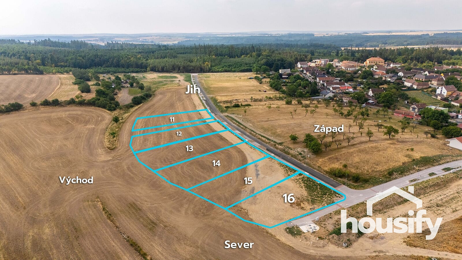 Prodej stavebního pozemku 1 477 m² – fotografie 4