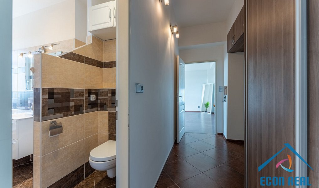 Prodej bytu 2+kk 53 m², Praha – náhled fotky 16