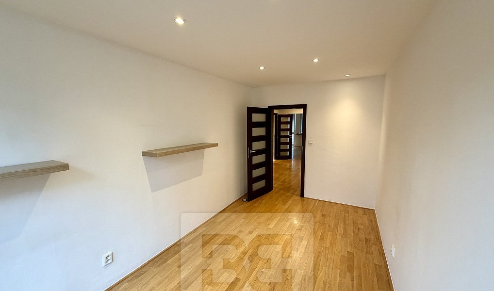 Prodej bytu 3+1 78 m², Praha – náhled fotky 13