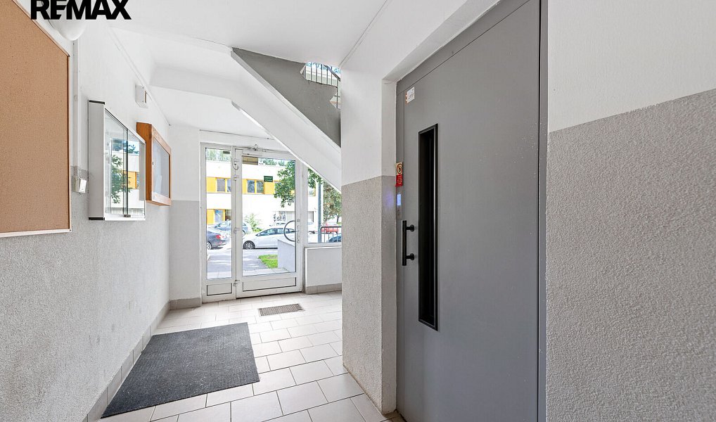 Prodej bytu 3+1 74 m², Praha – náhled fotky 25