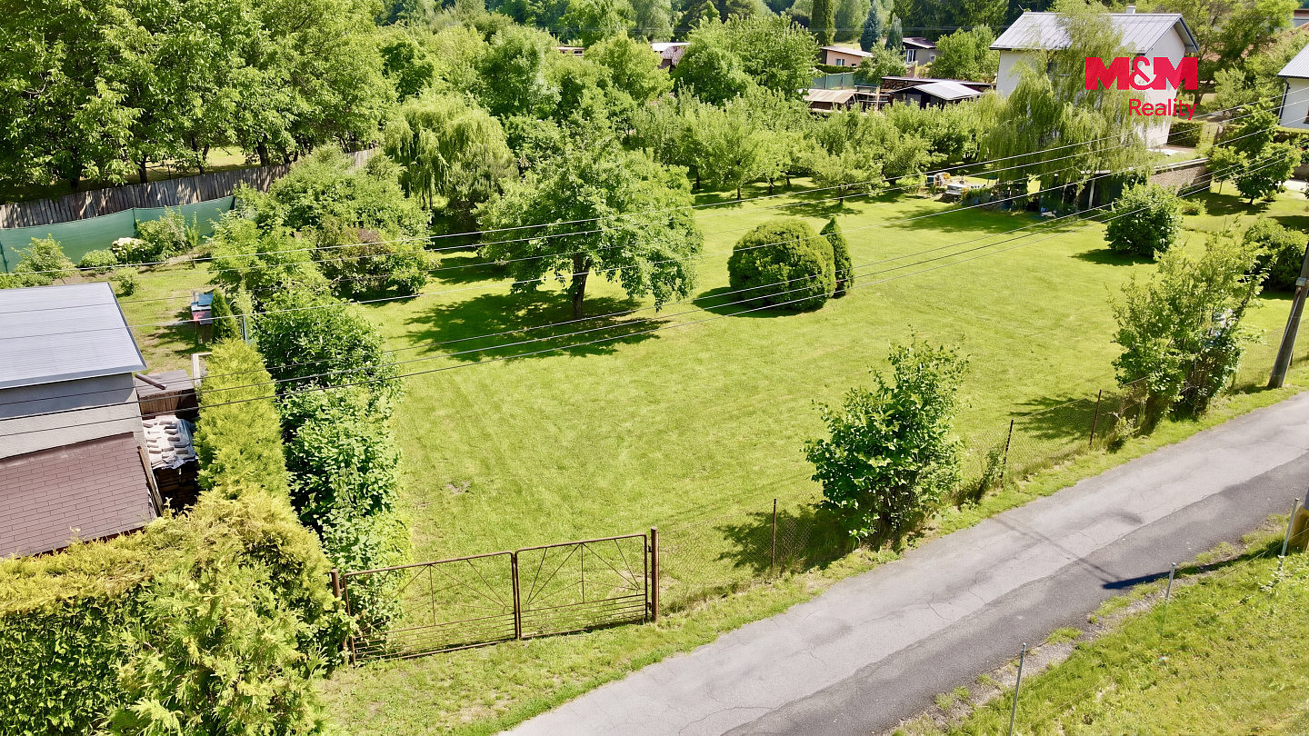 Prodej stavebního pozemku 1 271 m² – fotografie 2