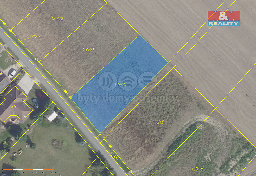 Prodej stavebního pozemku 1 003 m² – fotografie 4