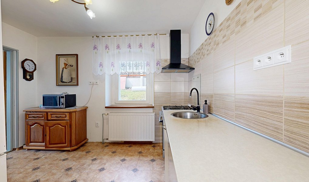 Prodej domu 313 m² s pozemkem 2 261 m², Dobkovice – náhled fotky 15