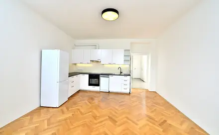 Pronájem bytu 3+kk 82 m²