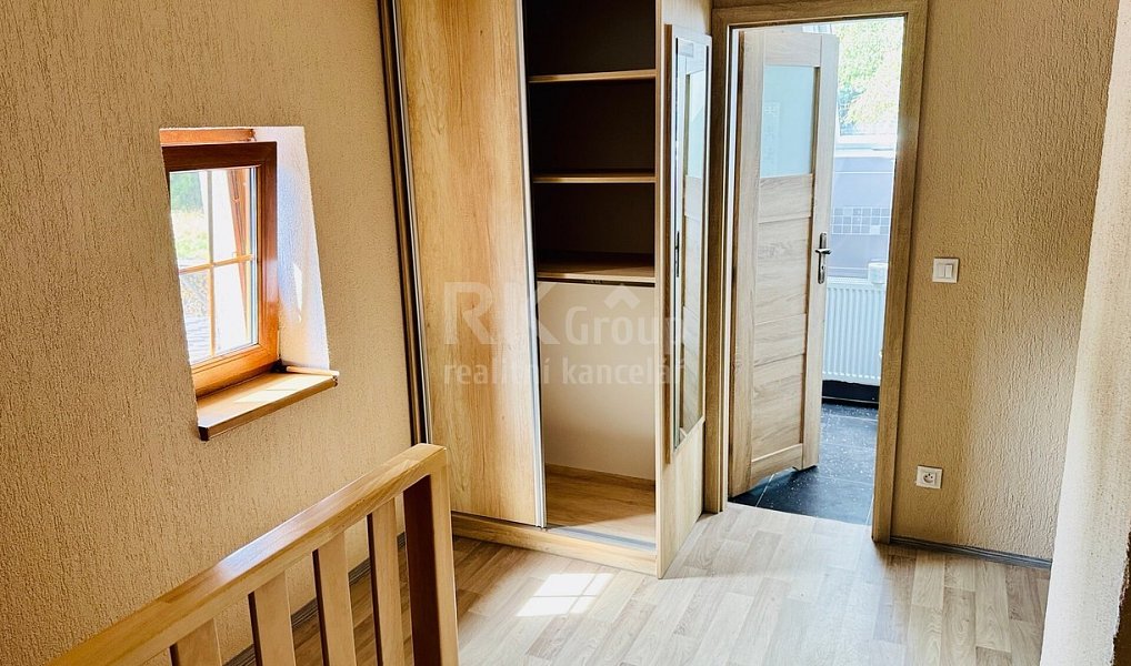 Pronájem domu 200 m² s pozemkem 1 000 m², Tři Sekery – náhled fotky 21