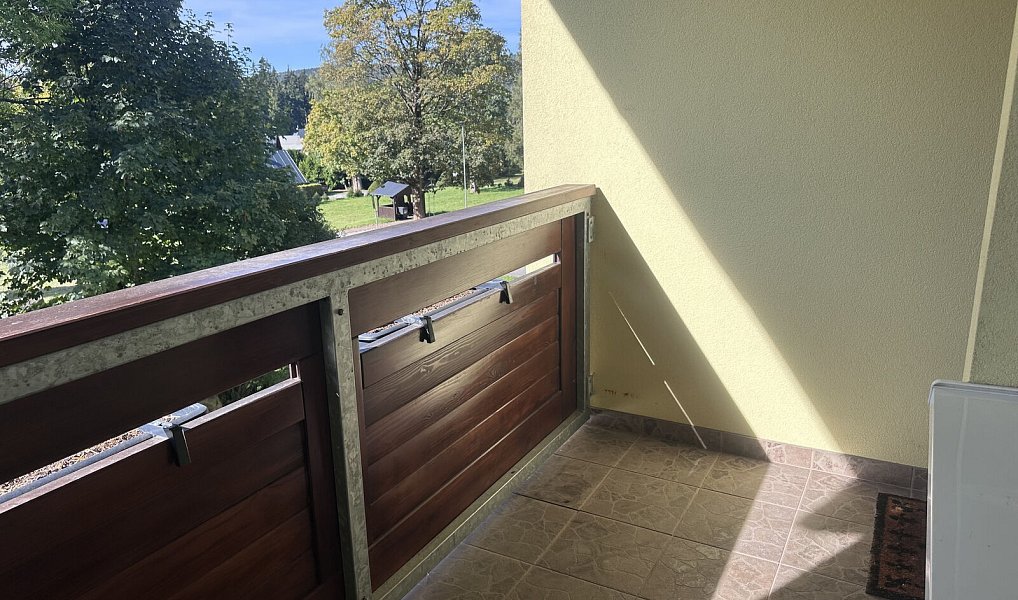 Pronájem bytu 3+1 75 m², Harrachov – náhled fotky 2