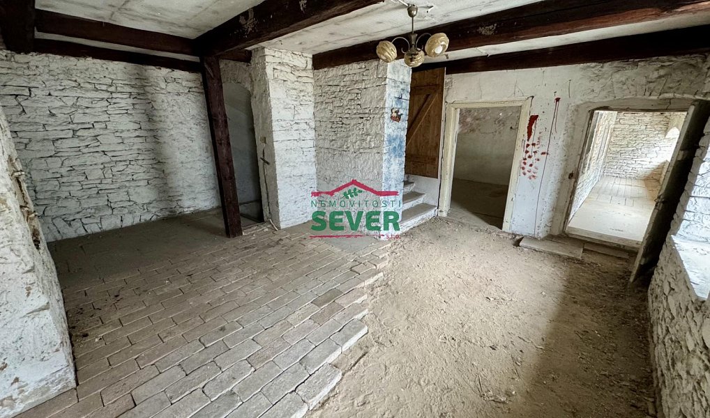 Prodej domu 200 m² s pozemkem 493 m², Vrutice – náhled fotky 7