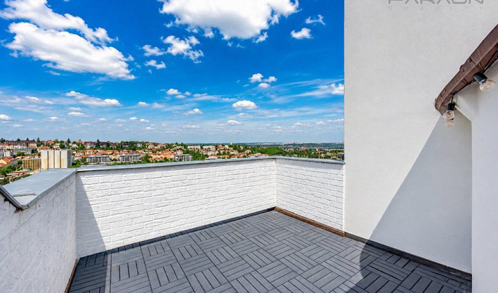 Prodej bytu 4+kk 160 m², Praha – náhled fotky 2