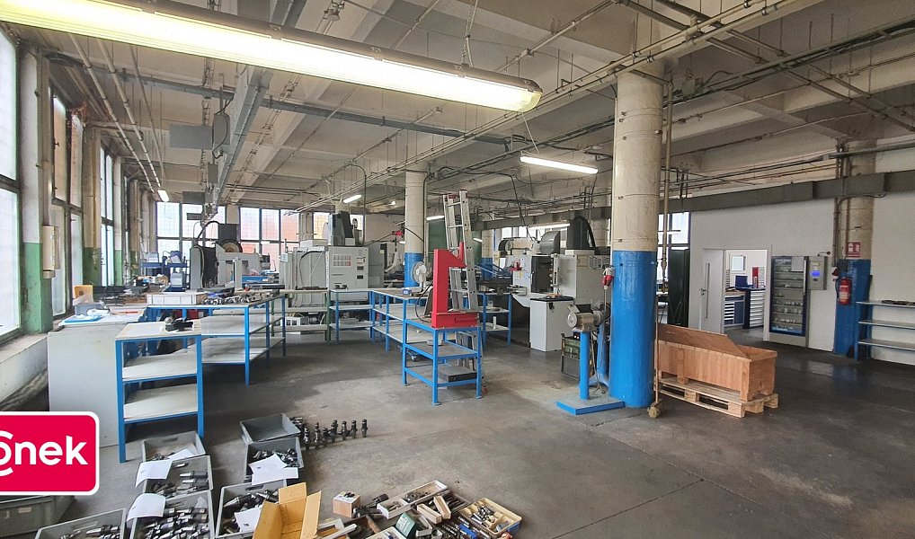 Pronájem výrobních prostor 1 600 m², Zlín – náhled fotky 3