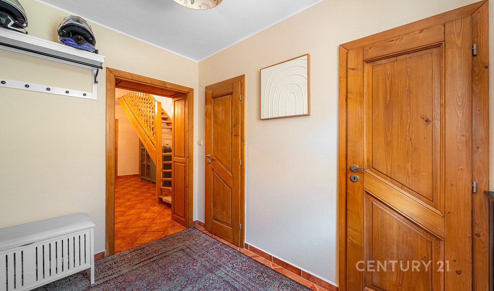 Prodej domu 185 m² s pozemkem 1 343 m², Benešov – náhled fotky 9