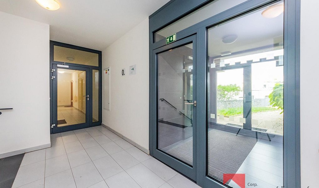 Prodej bytu 3+kk 95 m², Praha – náhled fotky 22
