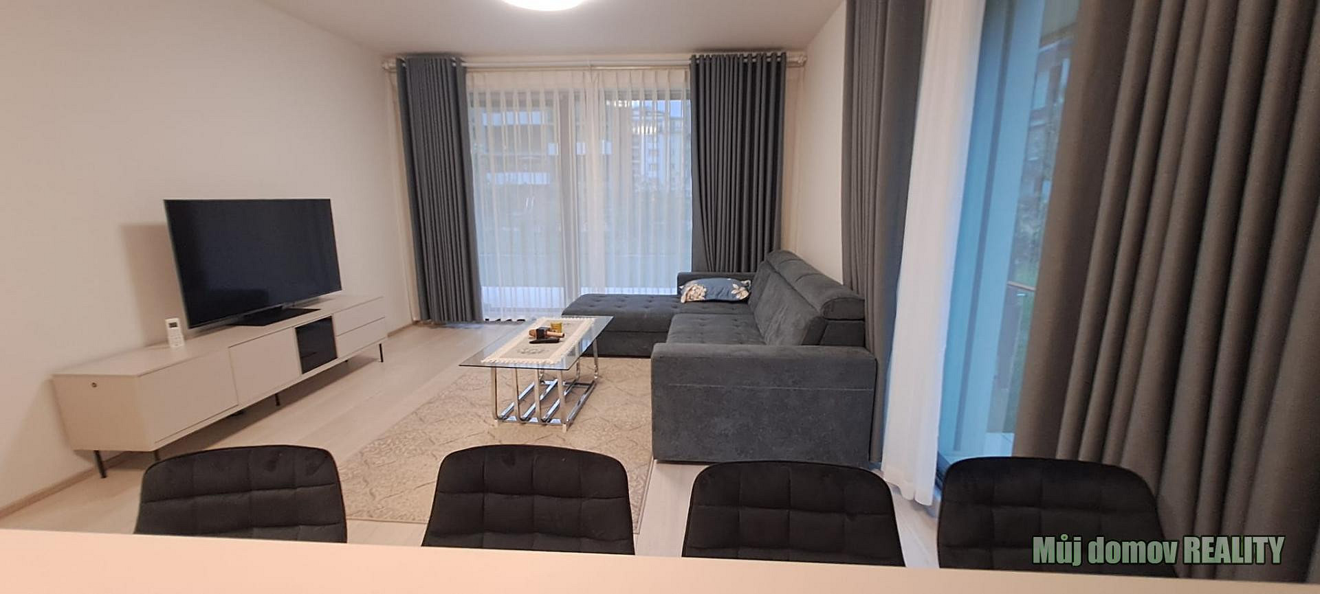 Pronájem bytu 2+kk 119 m² – fotografie 4