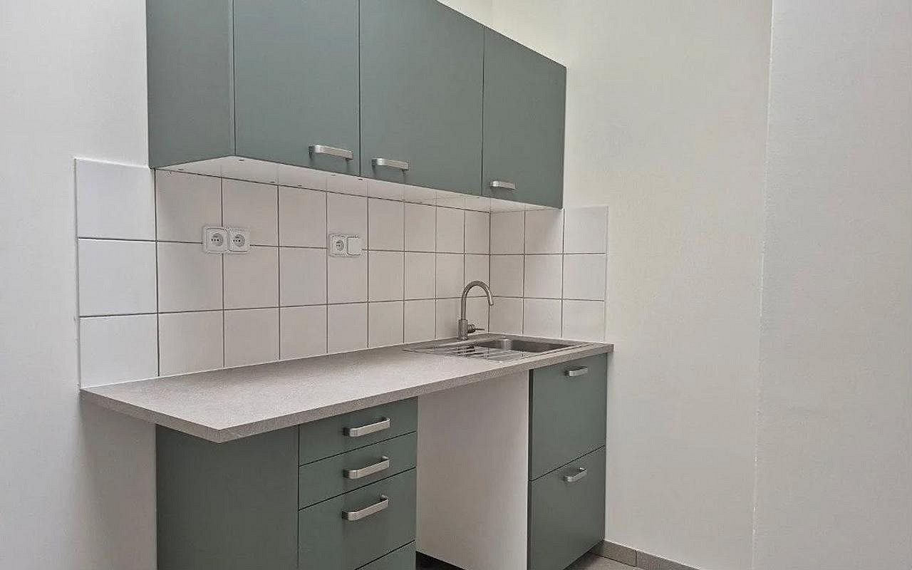 Pronájem komerčního objektu (jiného typu) 550 m² – fotografie 5