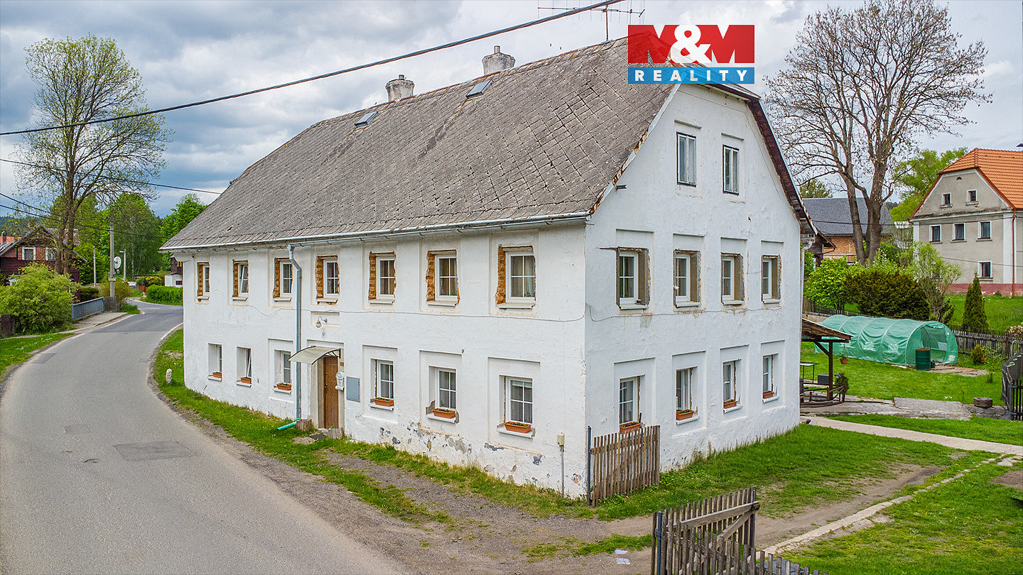 Prodej domu 250 m² s pozemkem 928 m²