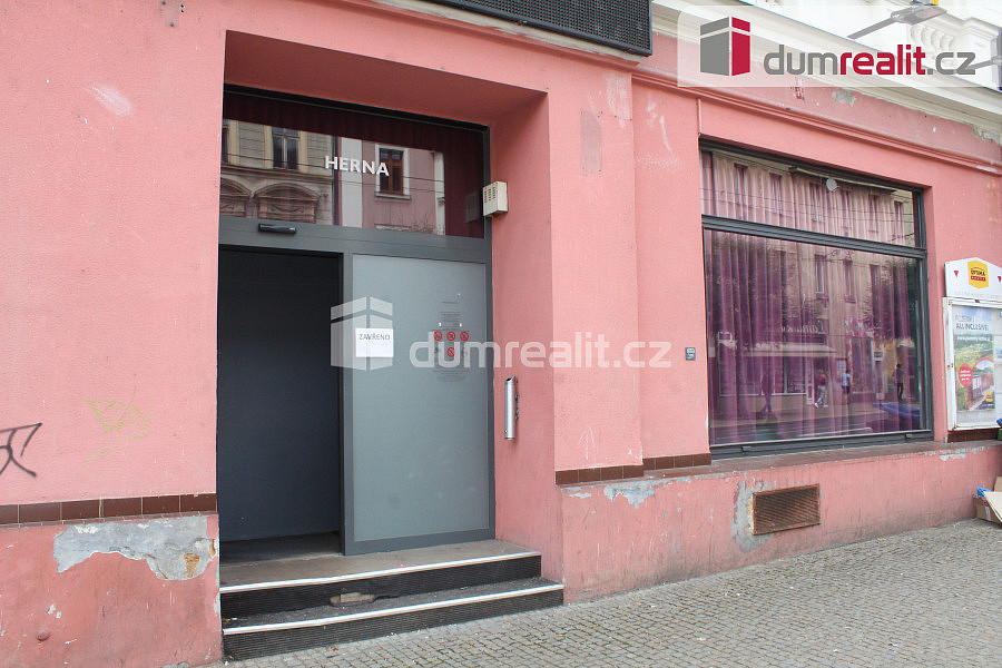 Pronájem obchodních prostor 145 m²