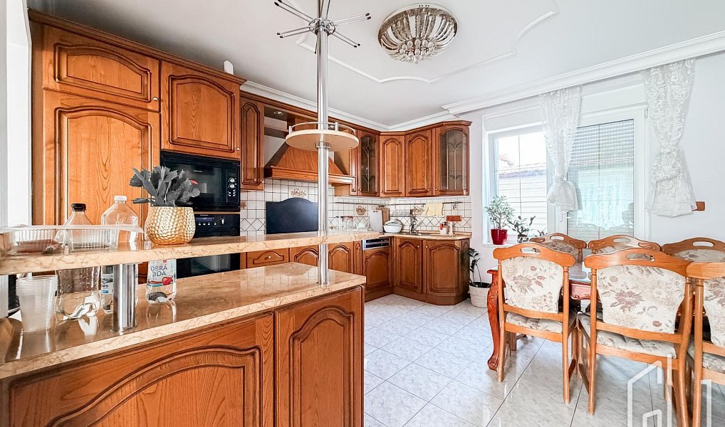 Pronájem domu 170 m² s pozemkem 210 m², Praha – náhled fotky 20