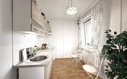 Prodej bytu 3+1 67 m², Komenského, Týn nad Vltavou, okres České Budějovice