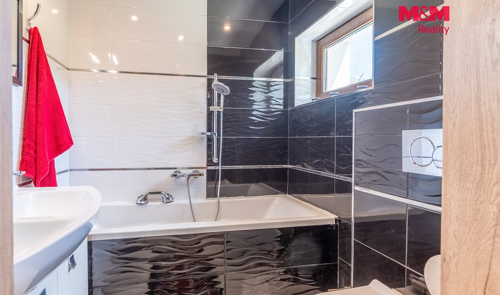 Prodej chaty/chalupy 187 m² s pozemkem 1 270 m², Svatá Maří – náhled fotky 3