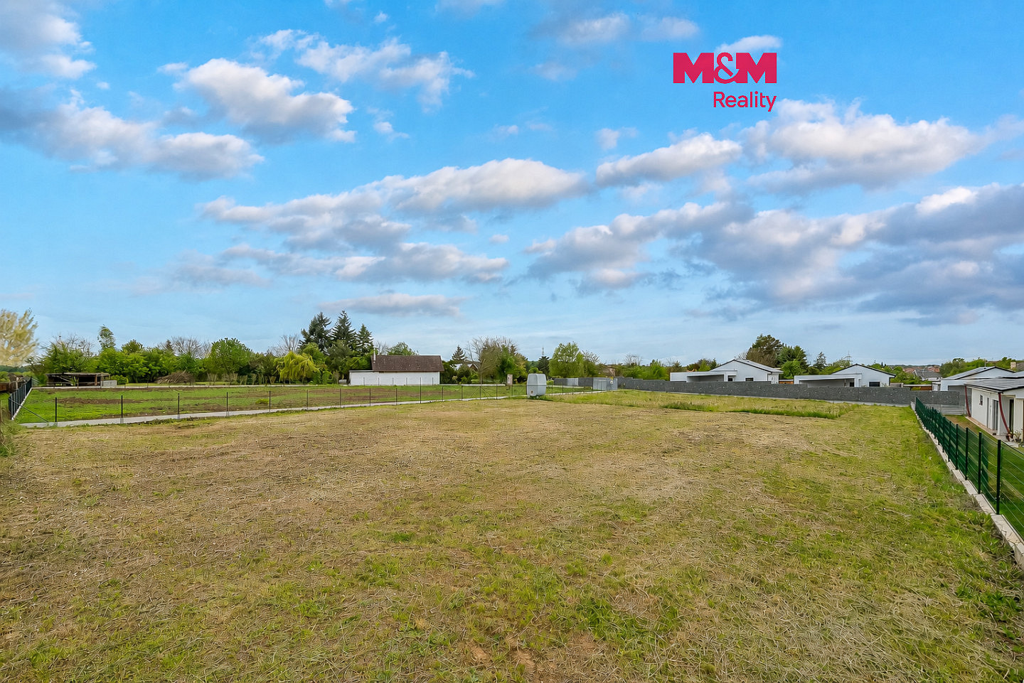 Prodej stavebního pozemku 1 205 m²