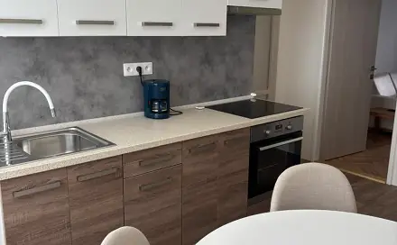 Pronájem bytu 2+1 51 m², Bratranců Veverkových, Pardubice - Zelené Předměstí
