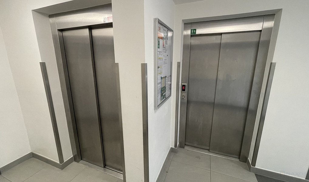 Prodej bytu 1+kk 37 m², Praha – náhled fotky 4
