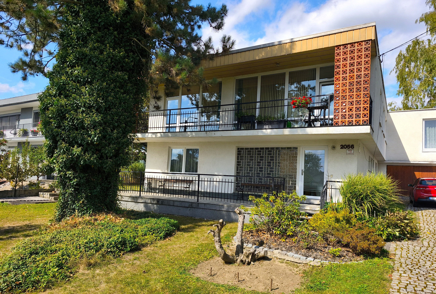 Prodej domu 285 m² s pozemkem 1 062 m²