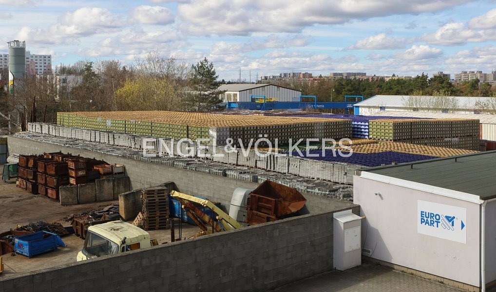 Pronájem komerčního objektu (jiného typu) 1 450 m², Plzeň – náhled fotky 3