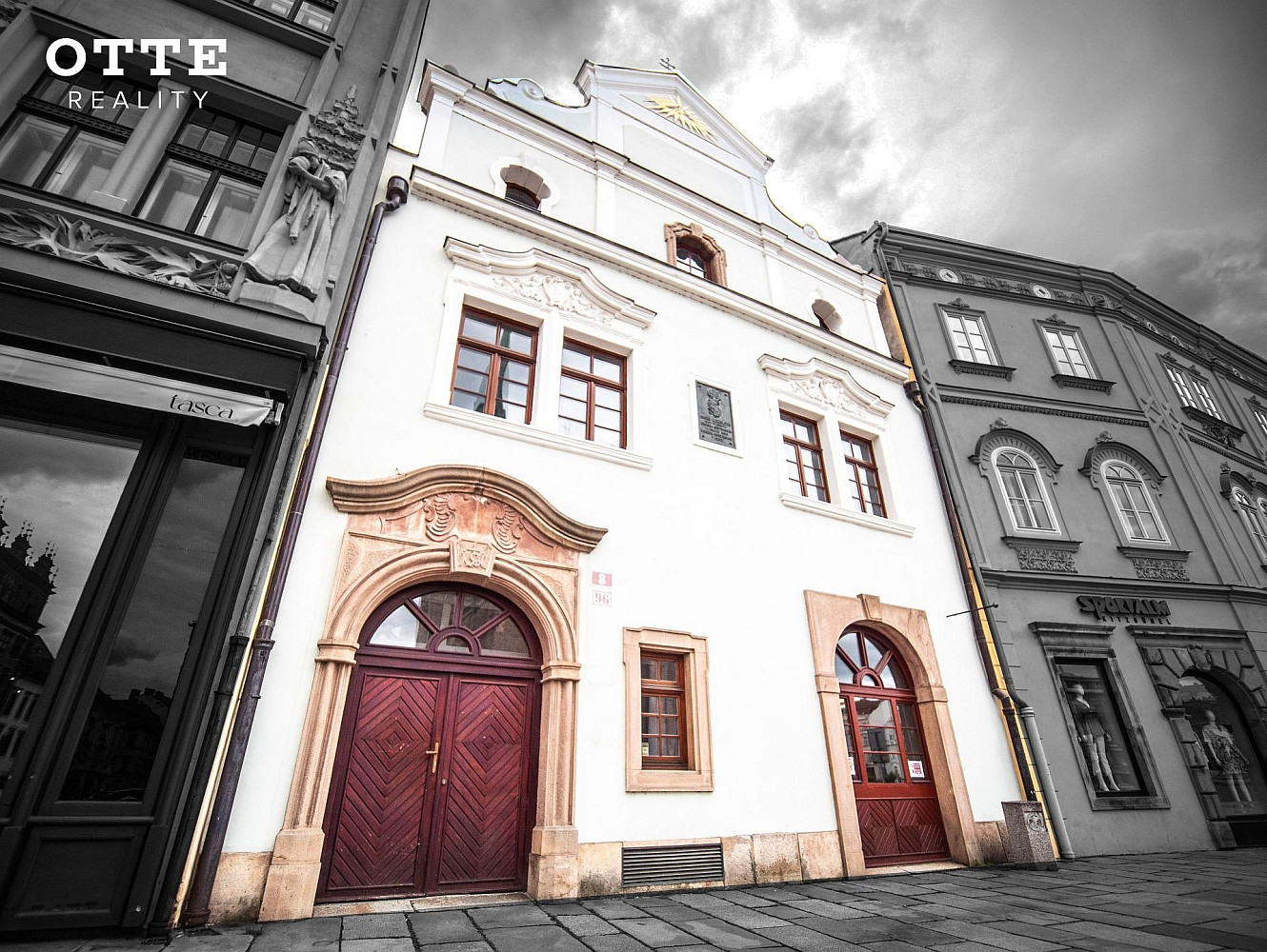 Pronájem kanceláře 247 m²