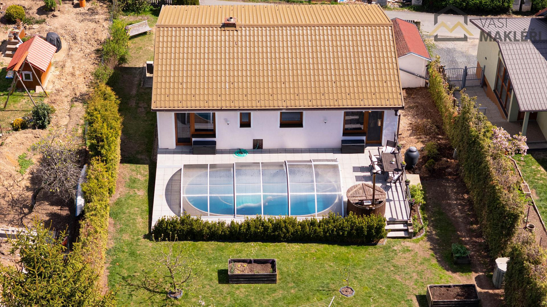 Prodej domu 240 m² s pozemkem 784 m²
