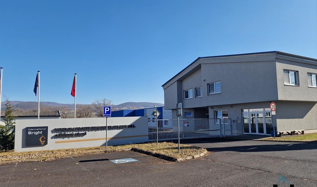 Pronájem výrobních prostor 4 750 m², Hrobčice – náhled fotky 2